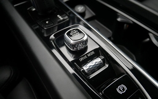 Volvo V60 cena 134899 przebieg: 102313, rok produkcji 2021 z Szczecin małe 326